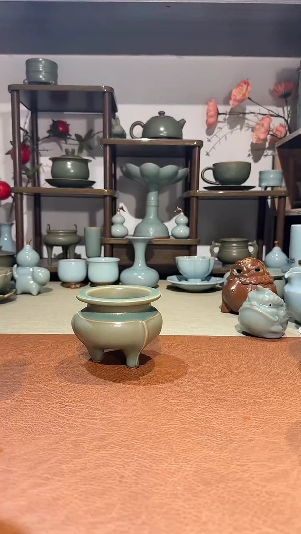 摆件瓷纯柴烧  复刻鬲式炉 香炉建水渣斗陈设 青绿釉