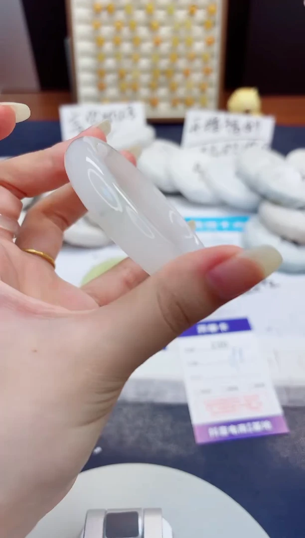 未镶嵌手镯石英质玉230-天山翠-圈口55