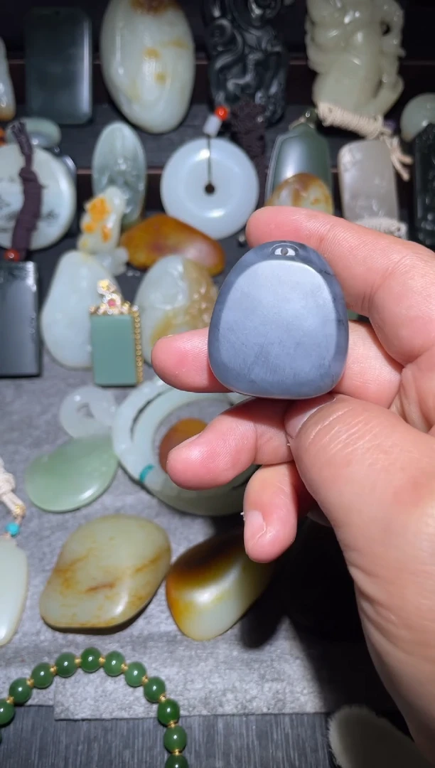 吊坠(不含链)未镶嵌和田玉和田玉青花无事牌