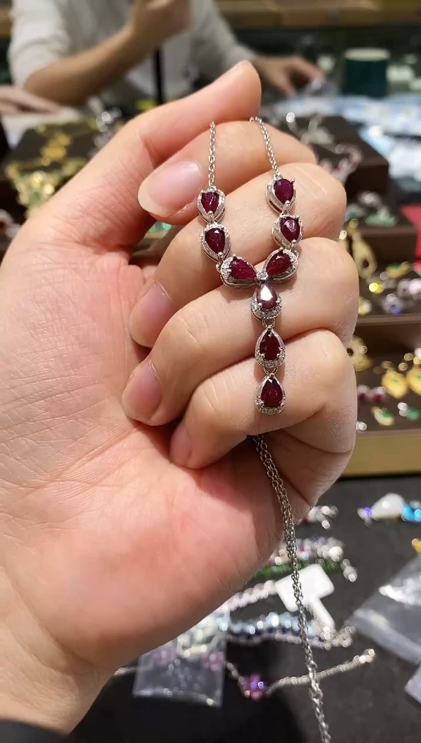【闪购商品】红宝石颈饰银S925镶嵌项链