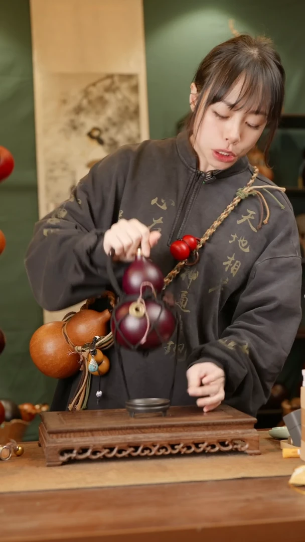 186号精品天然大漆酒葫芦一物一拍~