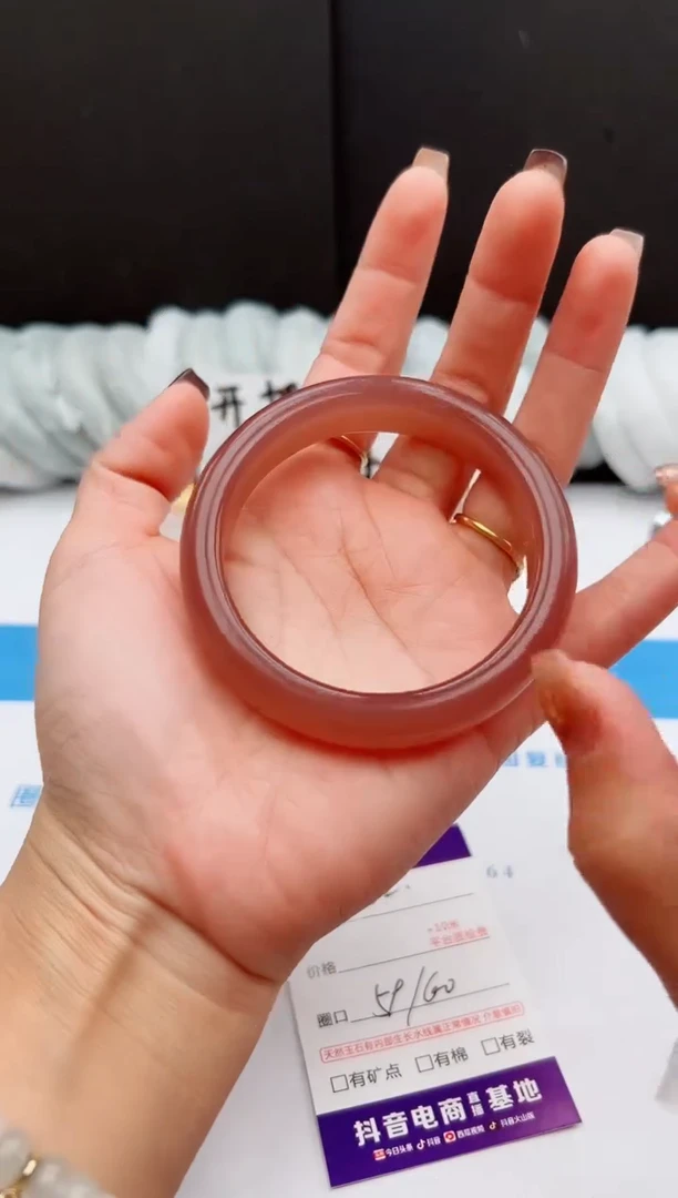 【闪购商品】石英质玉手镯未镶嵌52-59-