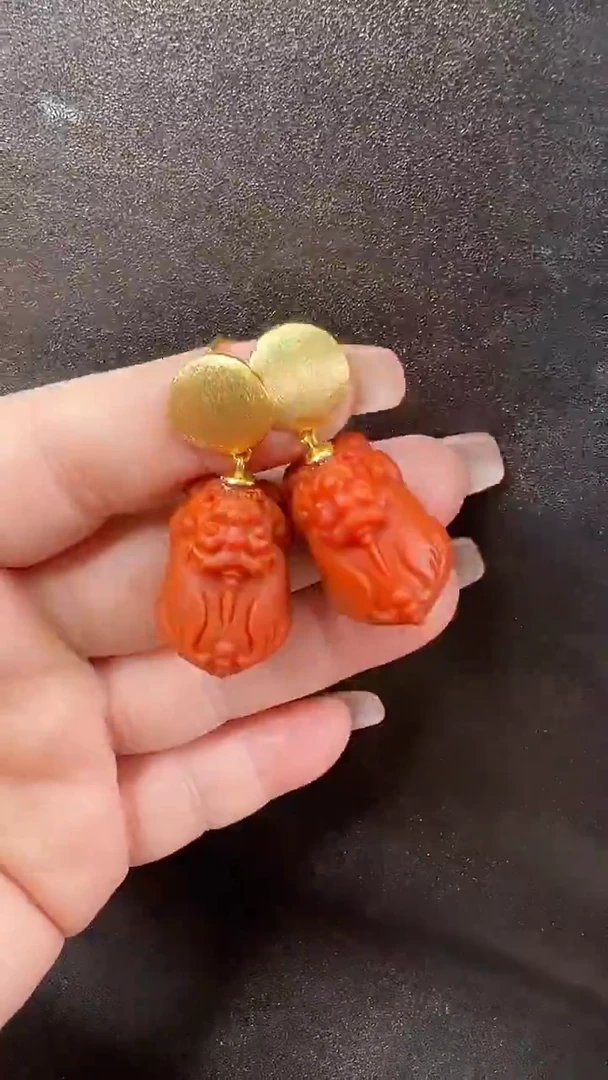 颈饰未镶嵌南红玛瑙耳环