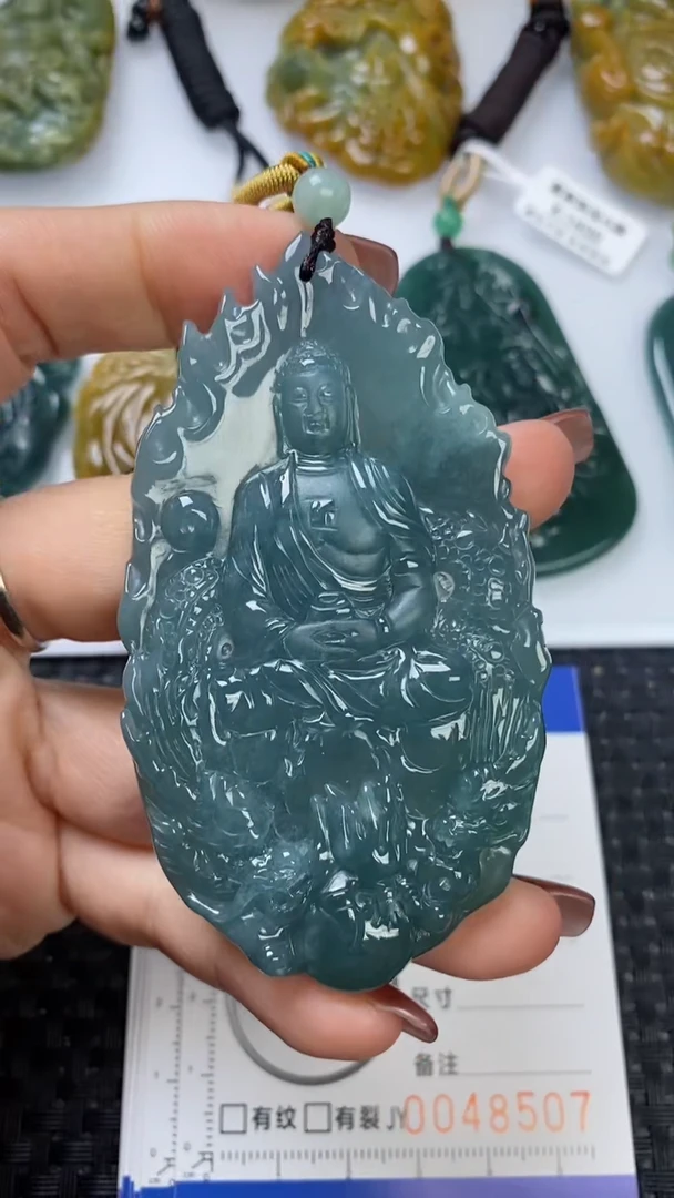 【闪购商品】翡翠颈饰未镶嵌1111111111111111