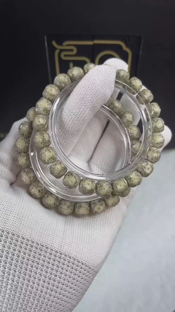 手串星月菩提小驼包10x9.d两条一起上