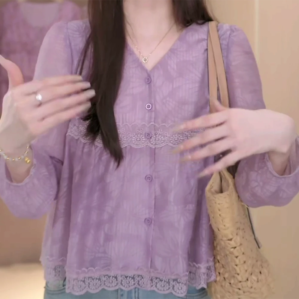 V领碎花衬衫女2025新款设计感正肩小衫宽松遮肚子上衣长袖气质