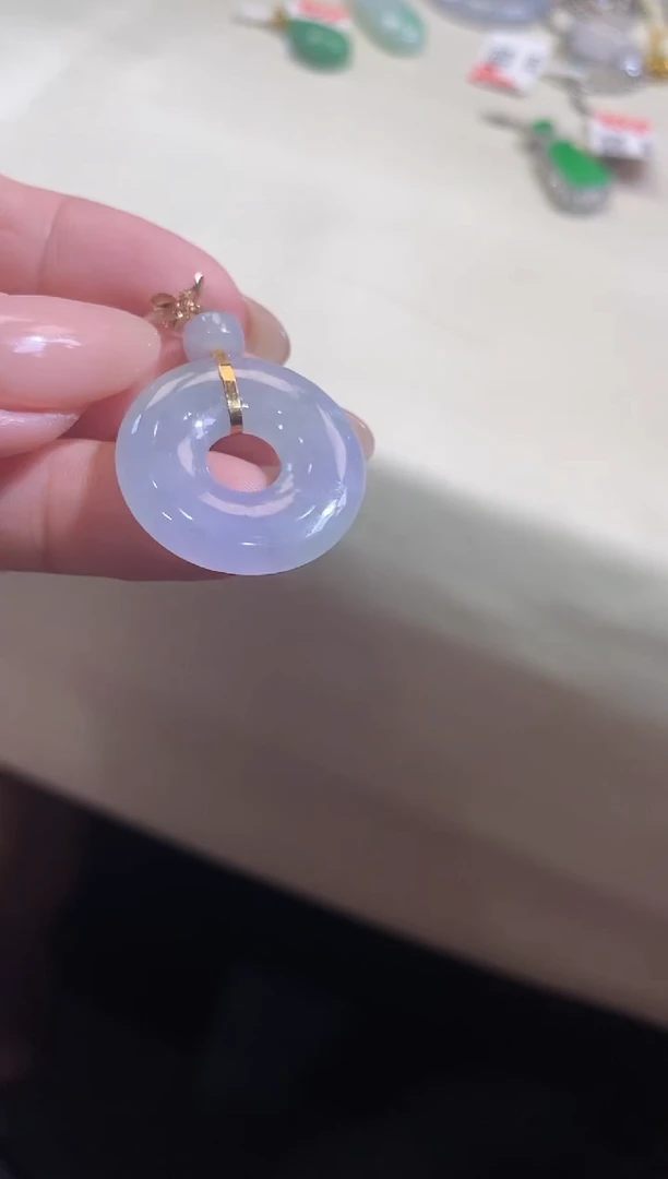 翡翠18K金镶嵌吊坠(不含链)甜甜圈