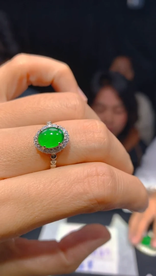 【闪购商品】定制翡翠未镶嵌137多样性发货（发其一）