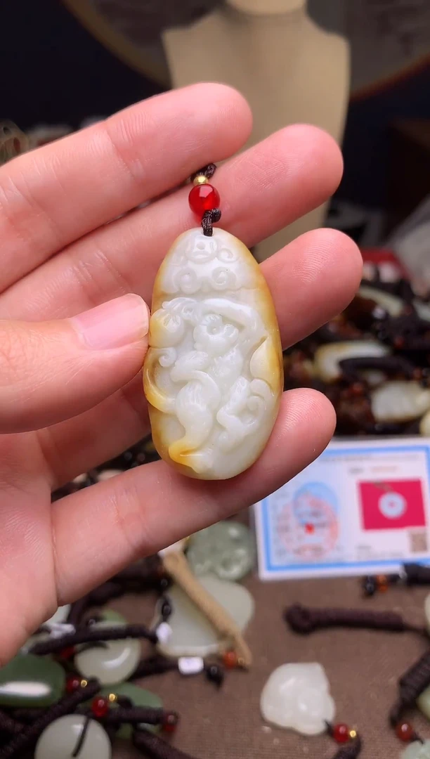 颈饰未镶嵌和田玉新疆料青海料清水和田玉吊坠
