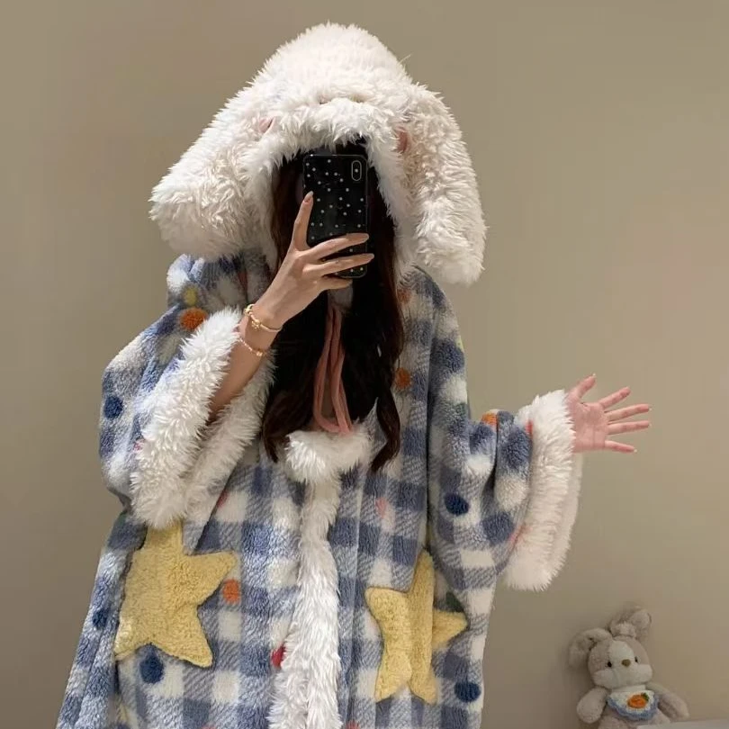【大耳狗】冬款斗篷带袖子毛绒睡衣加厚睡衣可外穿网红时尚宽松-01