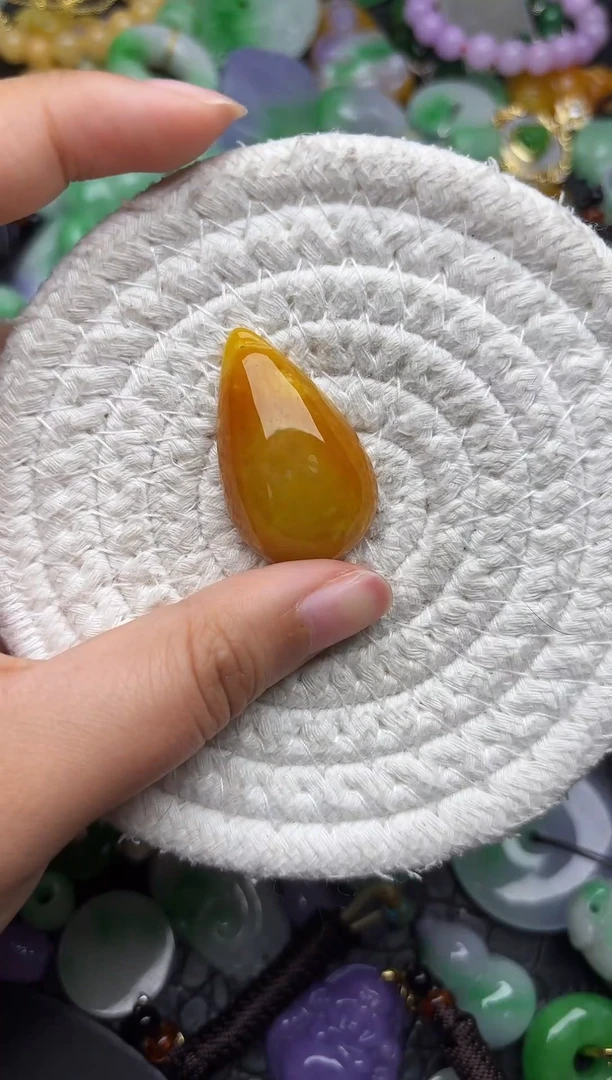 颈饰未镶嵌翡翠缅甸翡翠吊坠