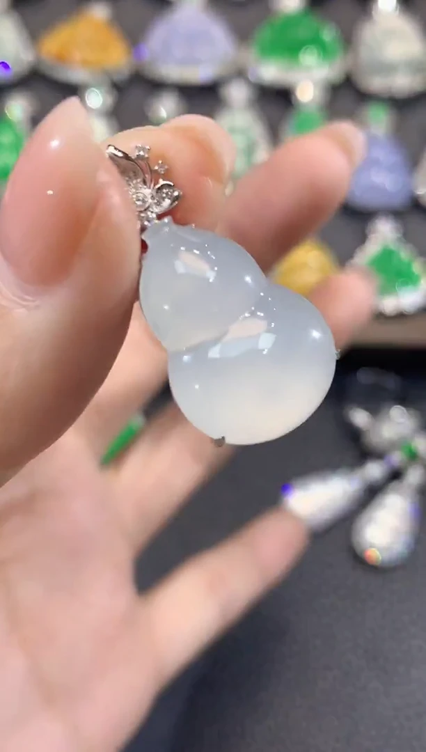 吊坠(不含链)18K金镶嵌翡翠C12翡翠