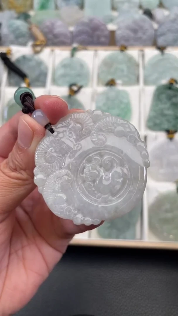 颈饰未镶嵌翡翠天然缅甸翡翠A货400