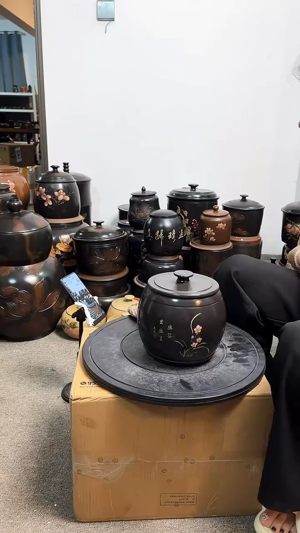 罐瑕疵茶叶罐 腰鼓彩田   909