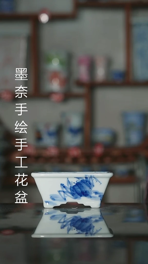 瓶墨奈手绘内口7.5*6.2高3.5深左右