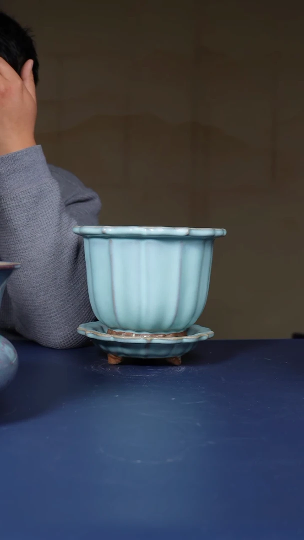 【闪购商品】摆件钧瓷宋钧菱口式花盆