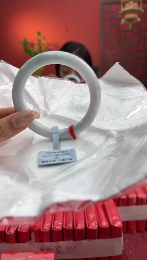 未镶嵌手镯翡翠翡翠手镯4