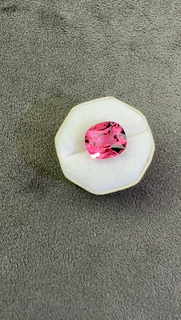珠宝奇石未镶嵌碧玺3.95ct