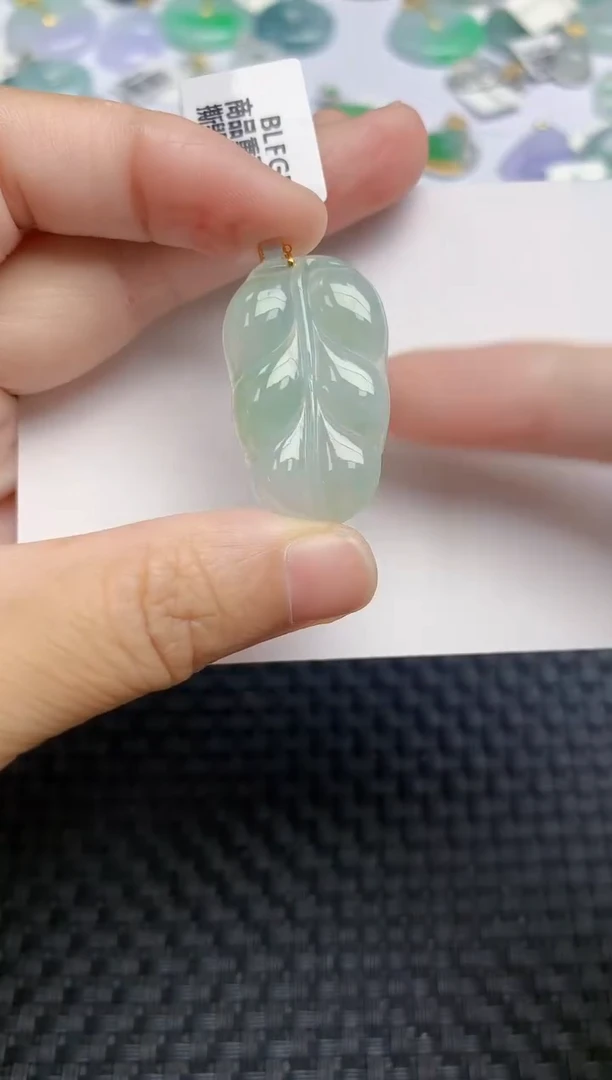 颈饰18K金镶嵌翡翠天然缅甸A货翡翠百元以上9元证书费自理