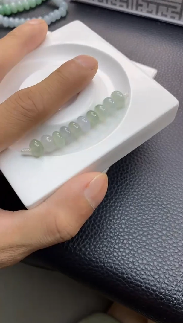翡翠散珠60天然A货翡翠散珠