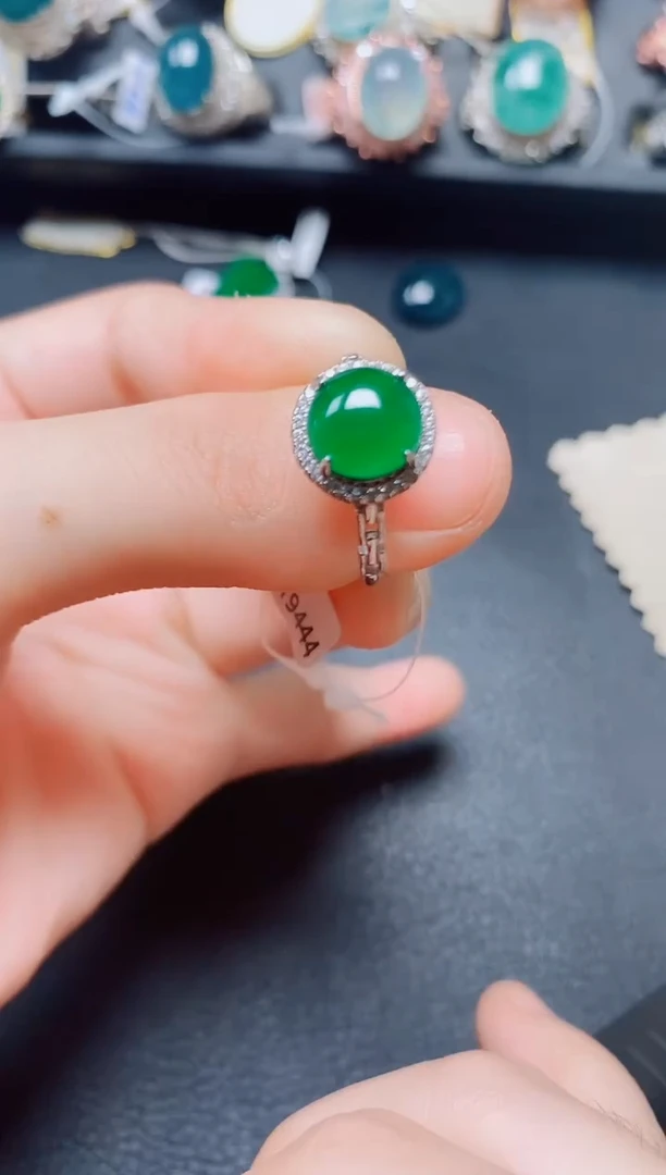 翡翠戒指银S925镶嵌翡翠