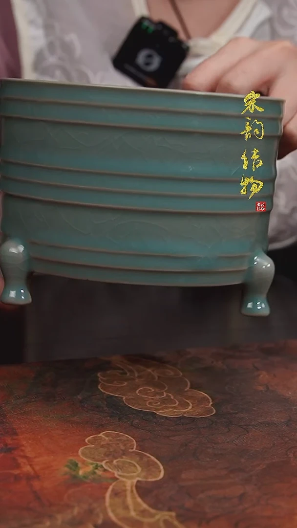 摆件纯手工清凉寺原矿釉三足玄纹尊（中）