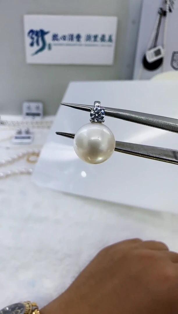 银S925镶嵌海水珍珠DA澳白吊坠10-11 y446