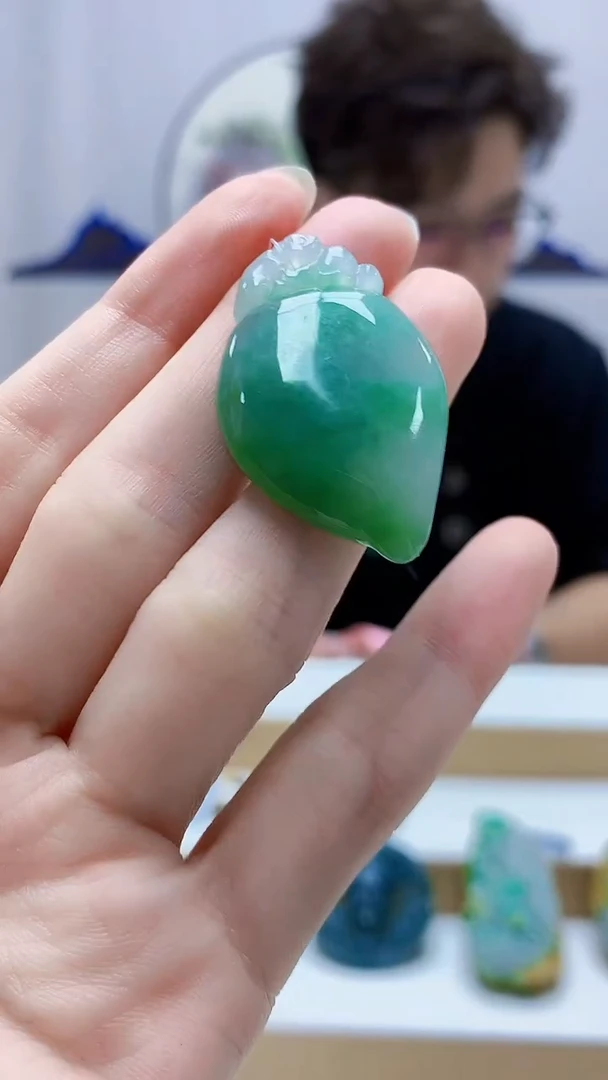 未镶嵌定制翡翠4688zm-毛货挂件寿桃67