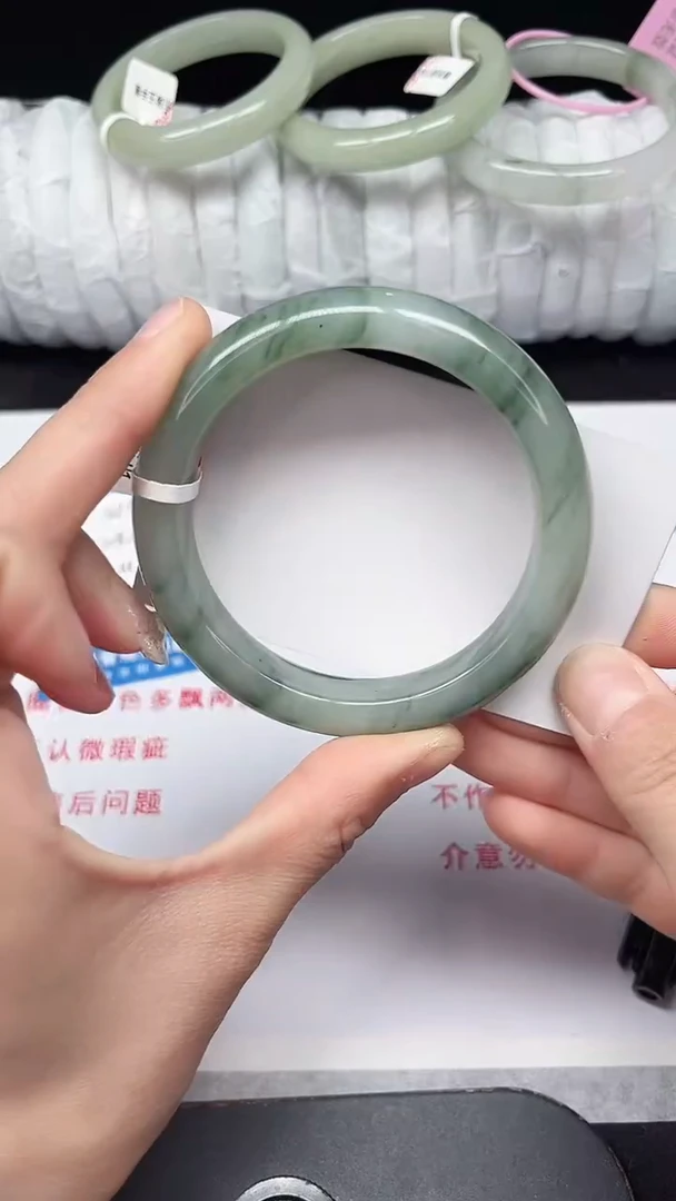 未镶嵌手镯石英质玉220-58/59