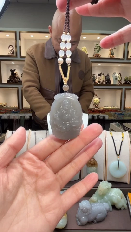 颈饰未镶嵌和田玉苏