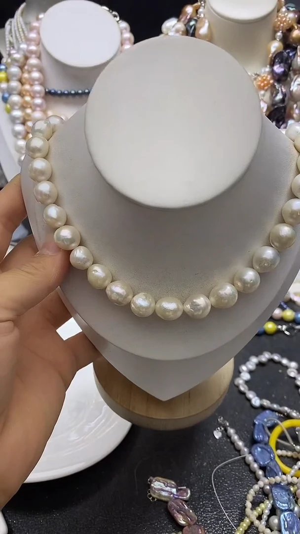 颈饰未镶嵌淡水珍珠多人