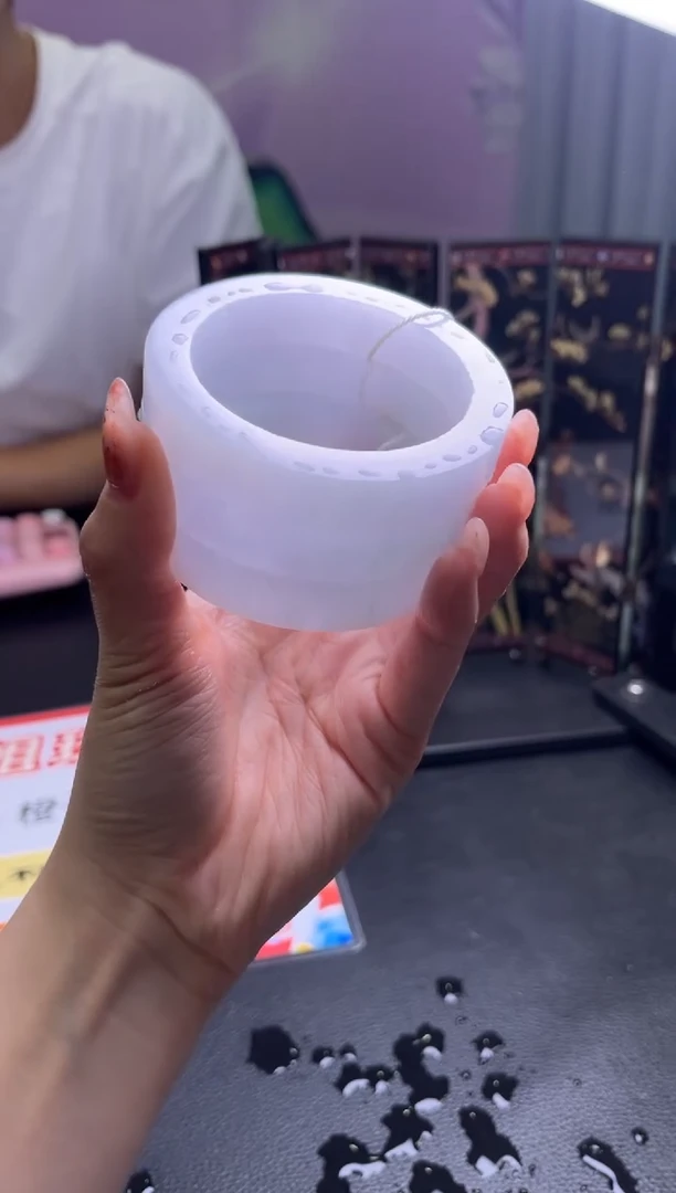 未镶嵌手镯定制翡翠梦***有定制手镯不退不换