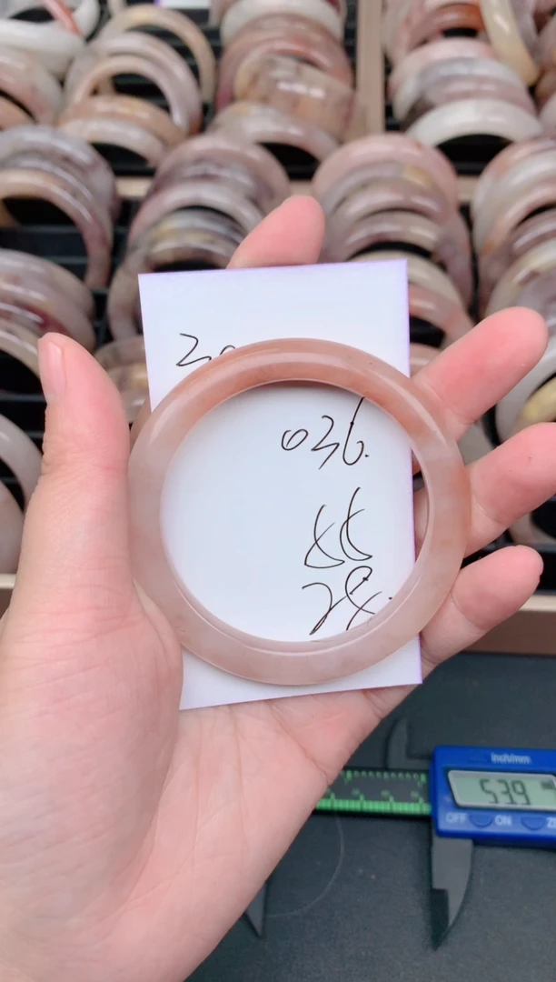 未镶嵌手镯石英质玉036