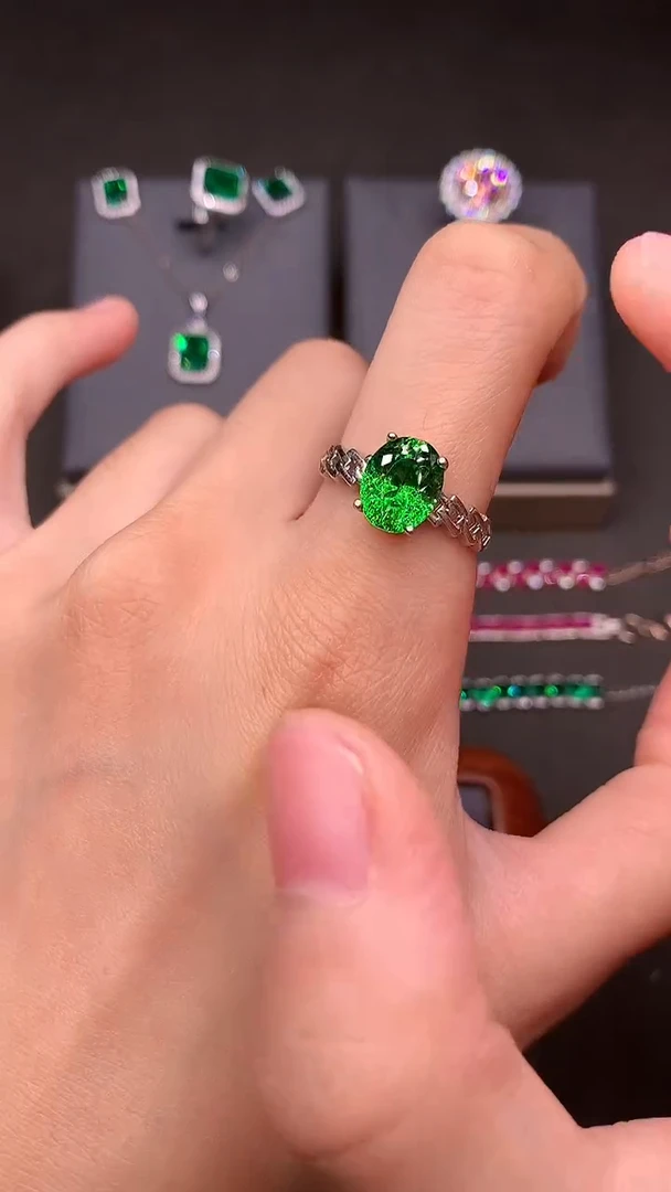 绿色碧玺戒指银S925镶嵌.....
