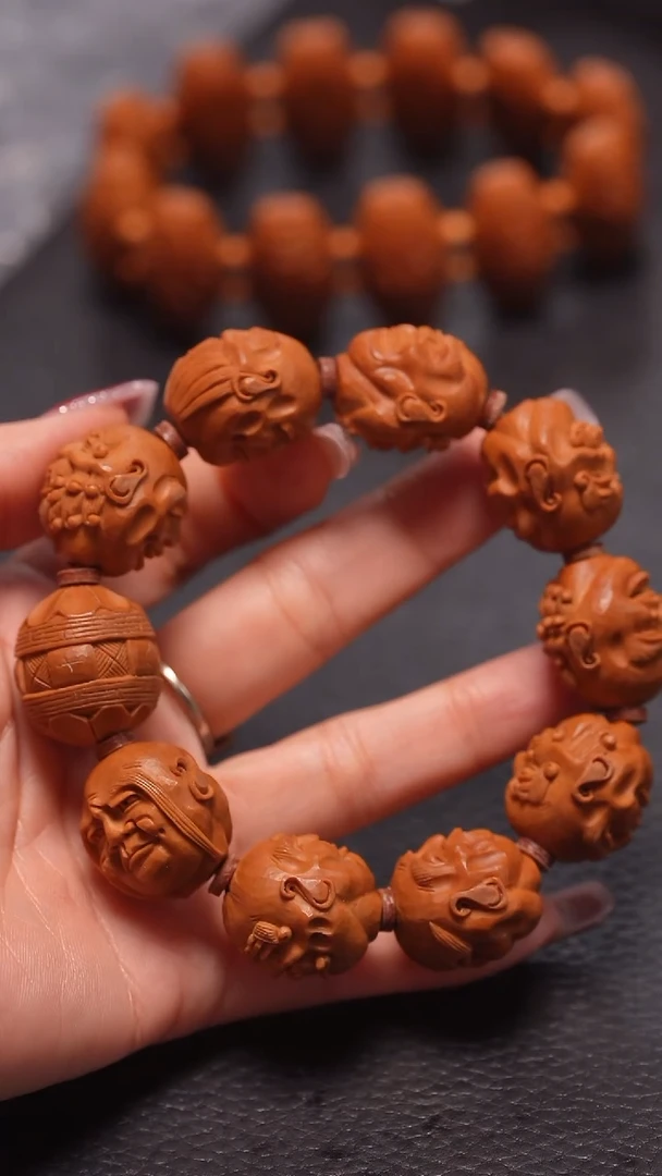 手串橄榄核2..2/铁核续派十八罗汉