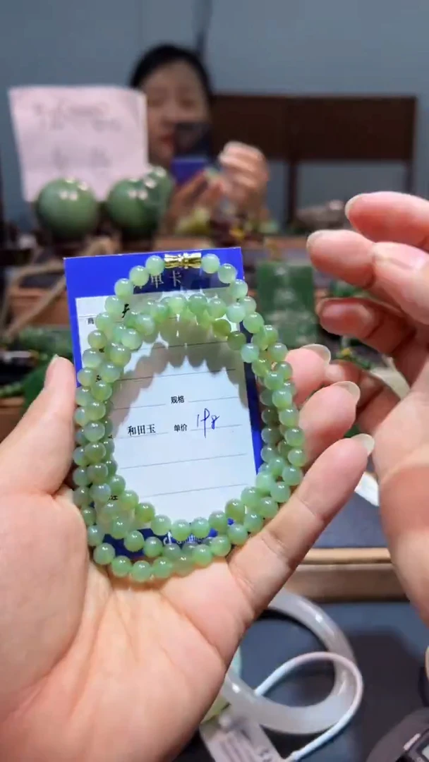 颈饰未镶嵌和田玉多样性发一