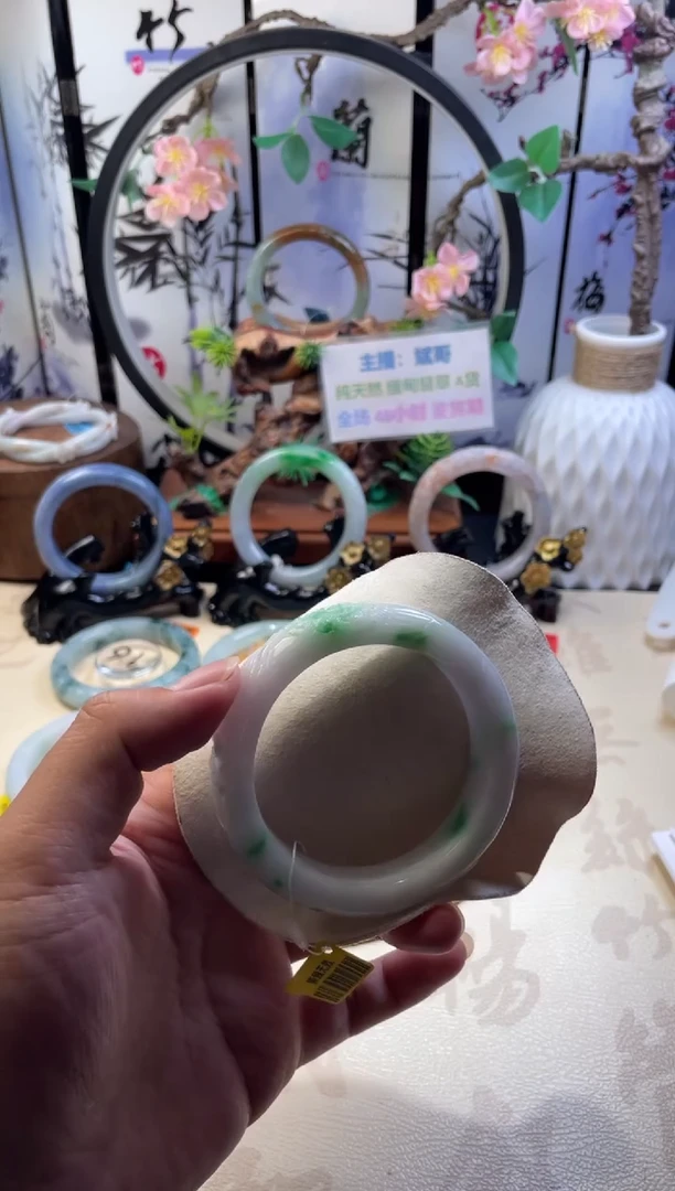 未镶嵌手镯翡翠正圈57