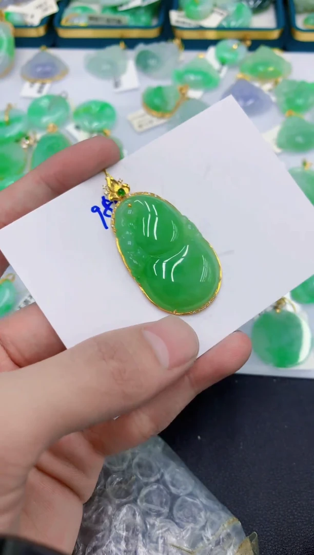 颈饰18K金镶嵌翡翠蓝*姐111111