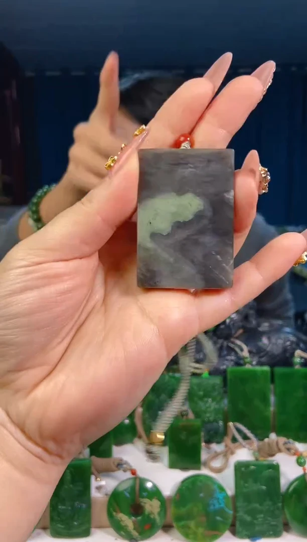 【闪购商品】和田玉挂件未镶嵌1