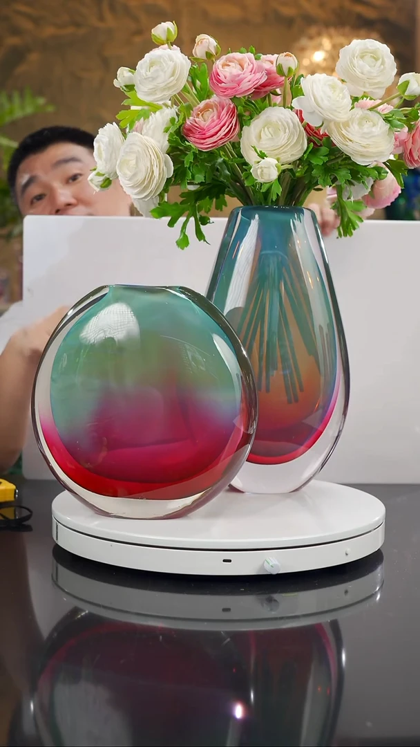 摆件设计款花瓶一对