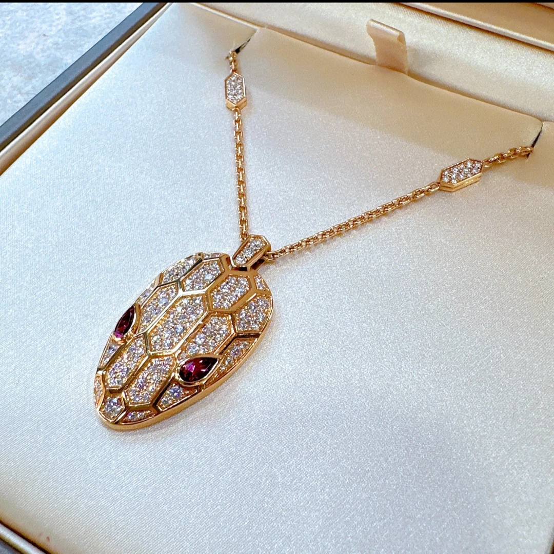 99新 BVLGARI/宝格丽 小花6珊 鎏金蛇影系列 满钻蛇头项链 24年