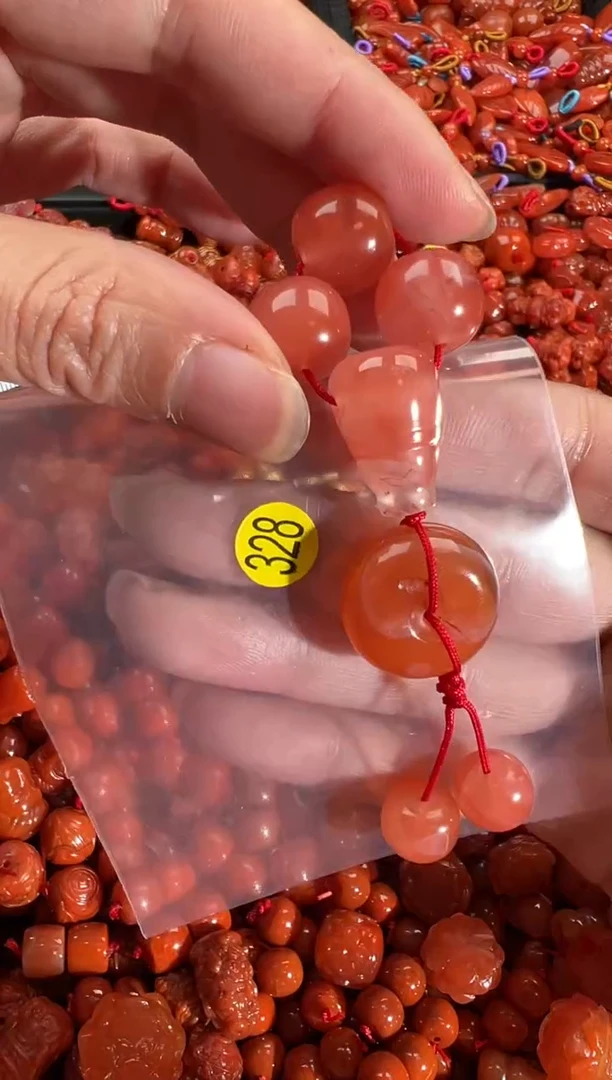 【闪购商品】南红玛瑙颈饰未镶嵌1