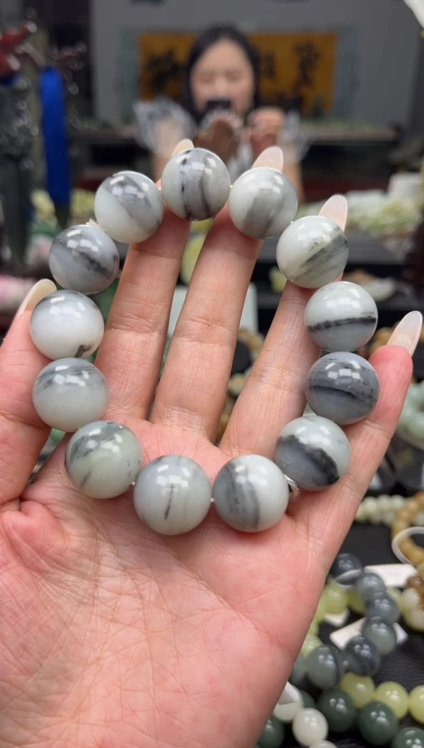 手串未镶嵌和田玉新疆青花一线天卡18