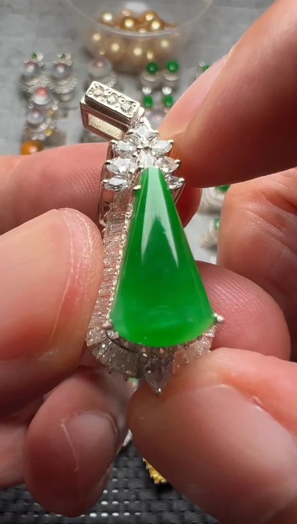 未镶嵌定制翡翠缅甸A货翡翠