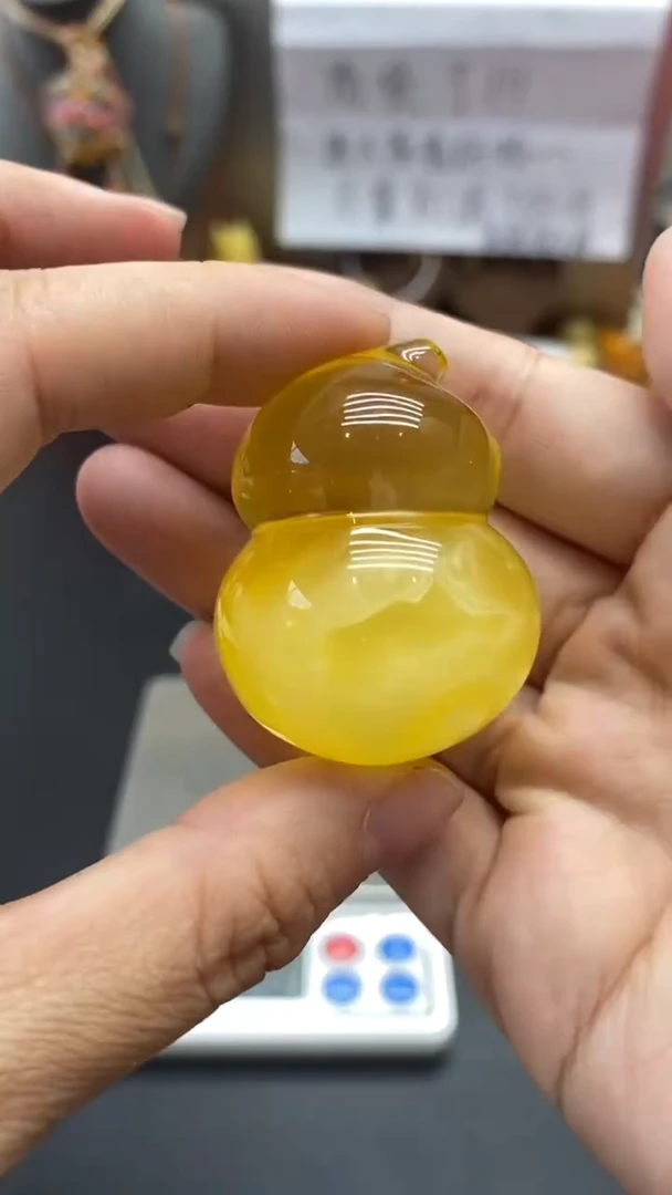 琥珀未镶嵌珠宝奇石2515