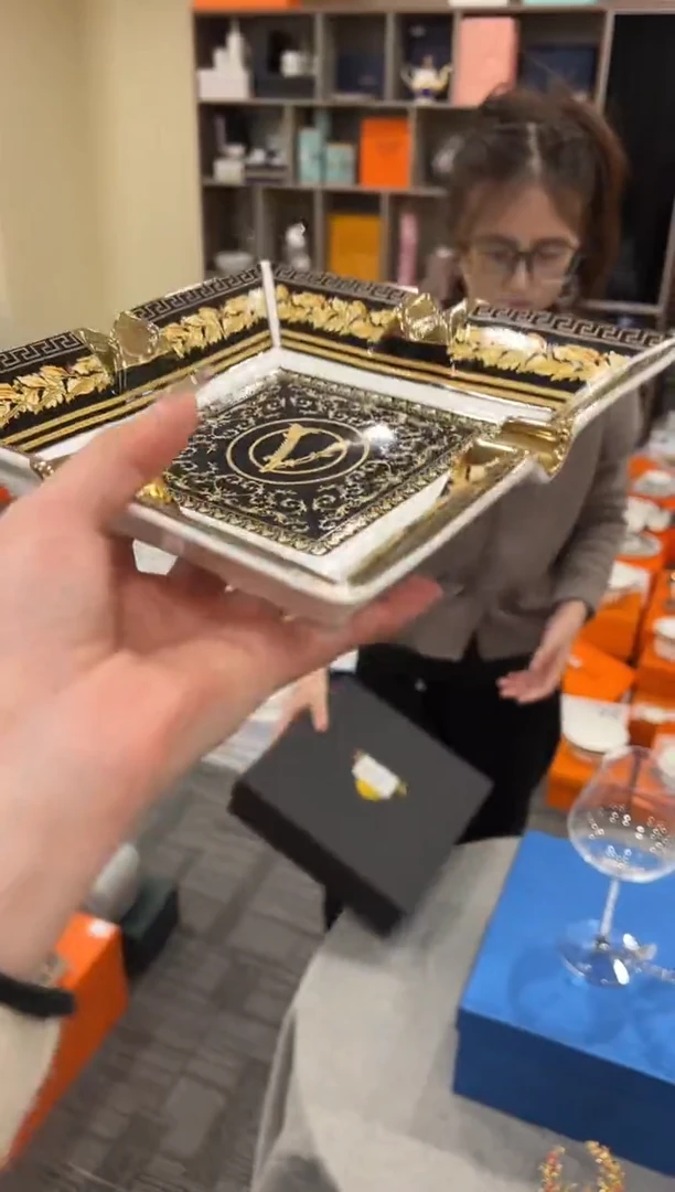 【闪购商品】杯H716--------------