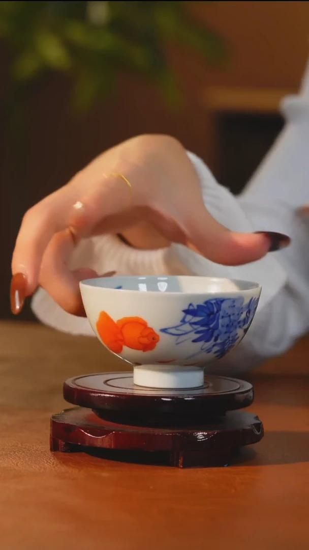 立勤堂矾红嘟嘟鱼鸡心杯