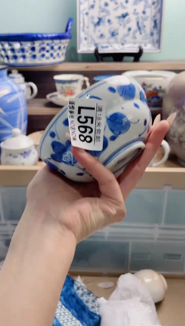 琉璃手工艺品?**?L568***********