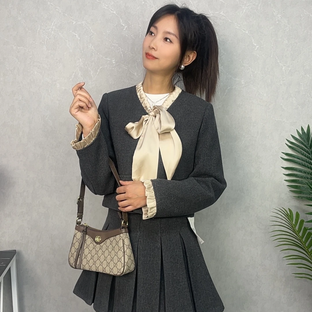 小香风套装外套短裙学院风百褶百搭女士黑色复古秋冬英伦气质时尚