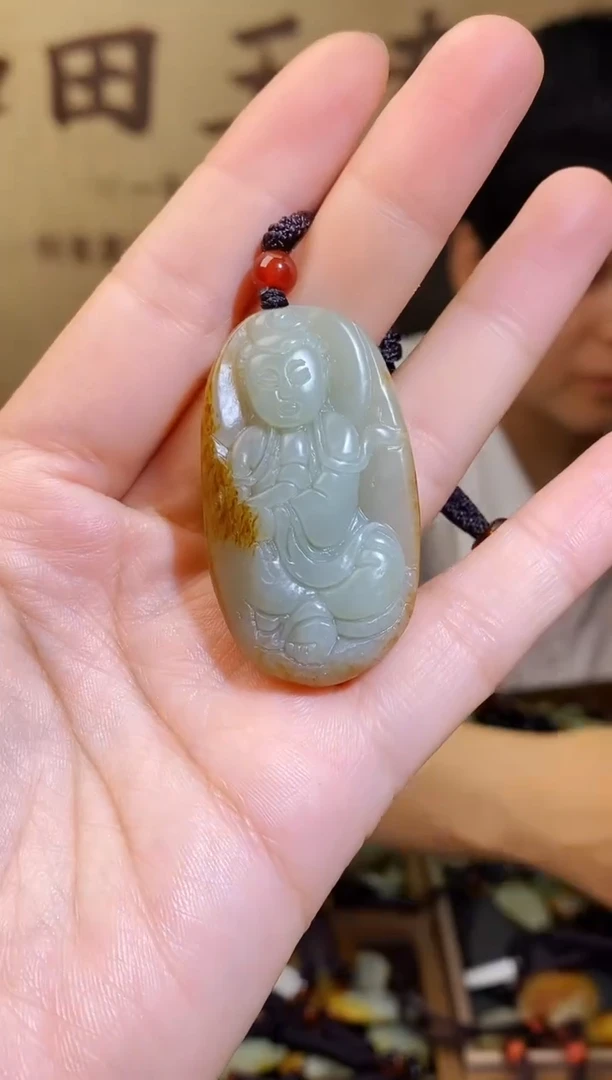 和田玉未镶嵌颈饰1